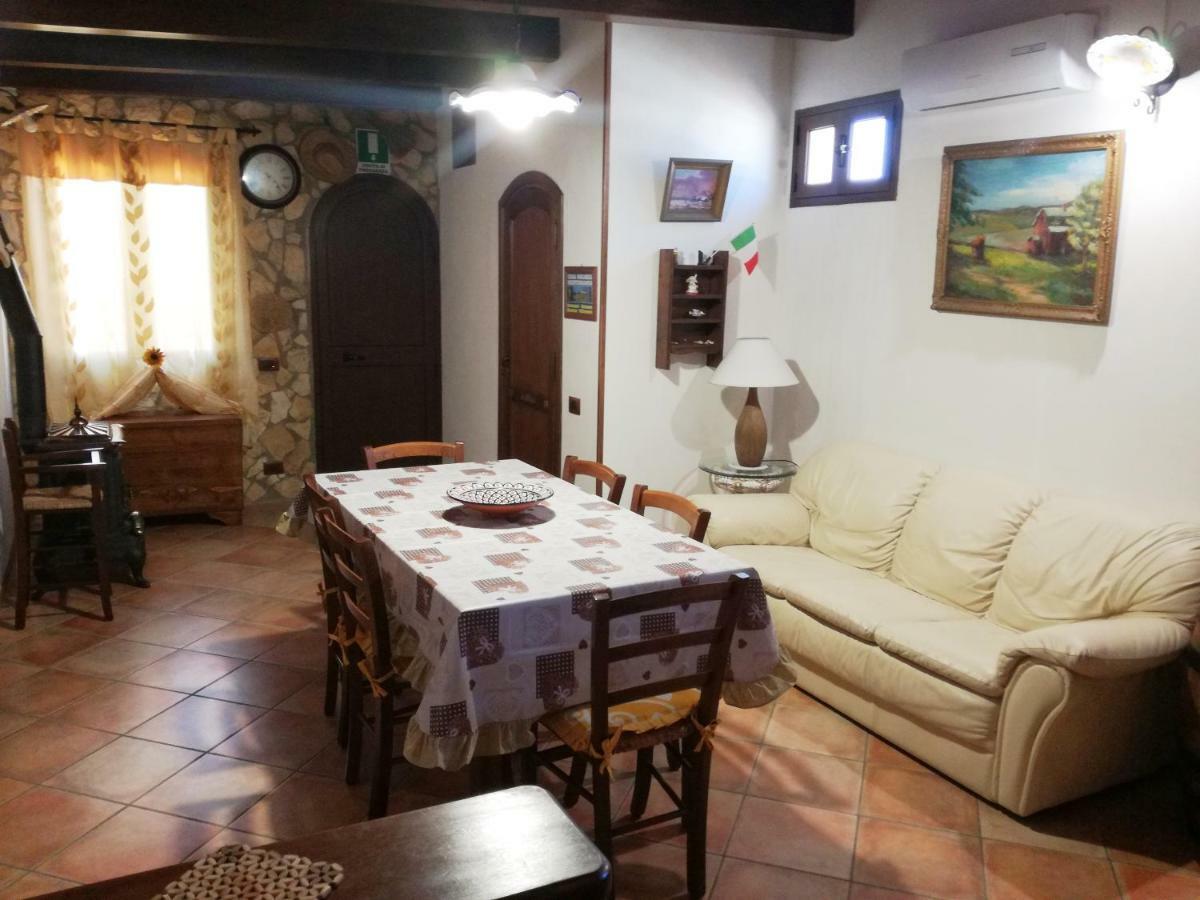 Villa Casa Vacanze Mediterraneo Tre Fontane Exterior foto